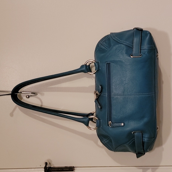 Tignanello Leather Shoulder Bag - Picture 2 of 8